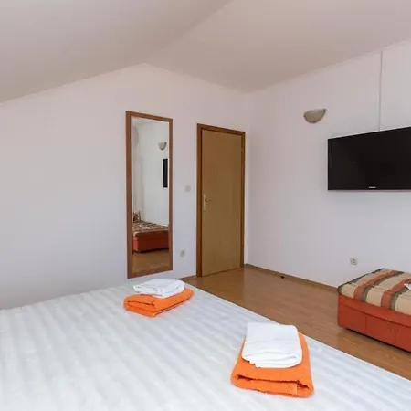 Memunic - Comfort One Bedroom With Balcony And Sea View ... Apartman *