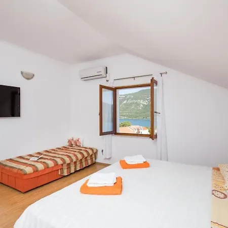 Apartman Memunic - Comfort One Bedroom With Balcony And Sea View ...